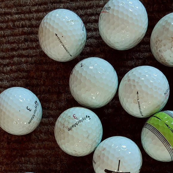 24 Used Golf Balls - Picture 5 of 7